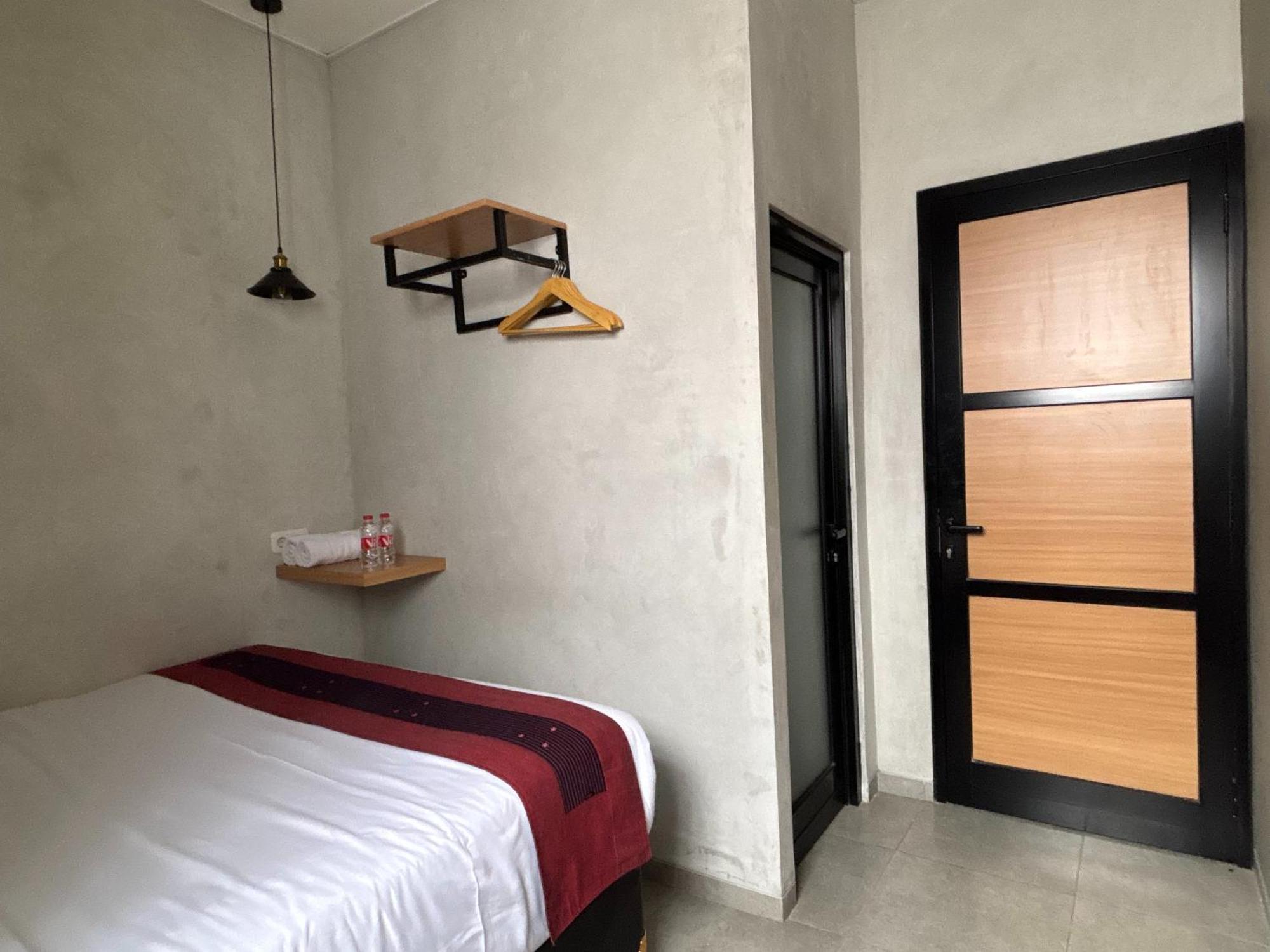 Bed and Breakfast The Cluster Harris Cimahi Exterior foto